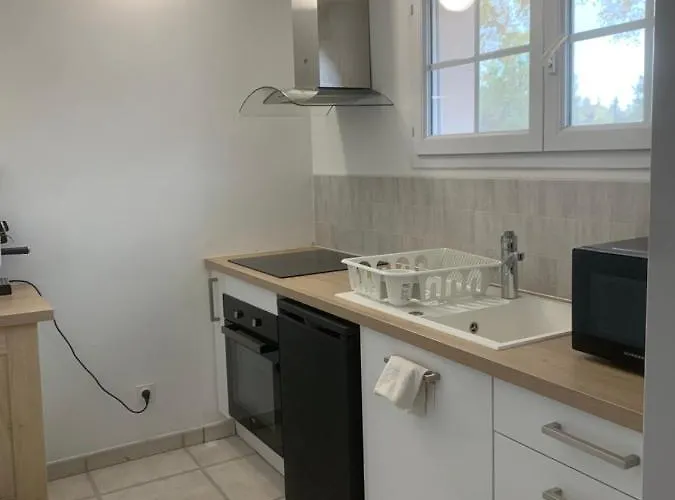 Spacieux Pour 4 Personnes & Confort Tolosan